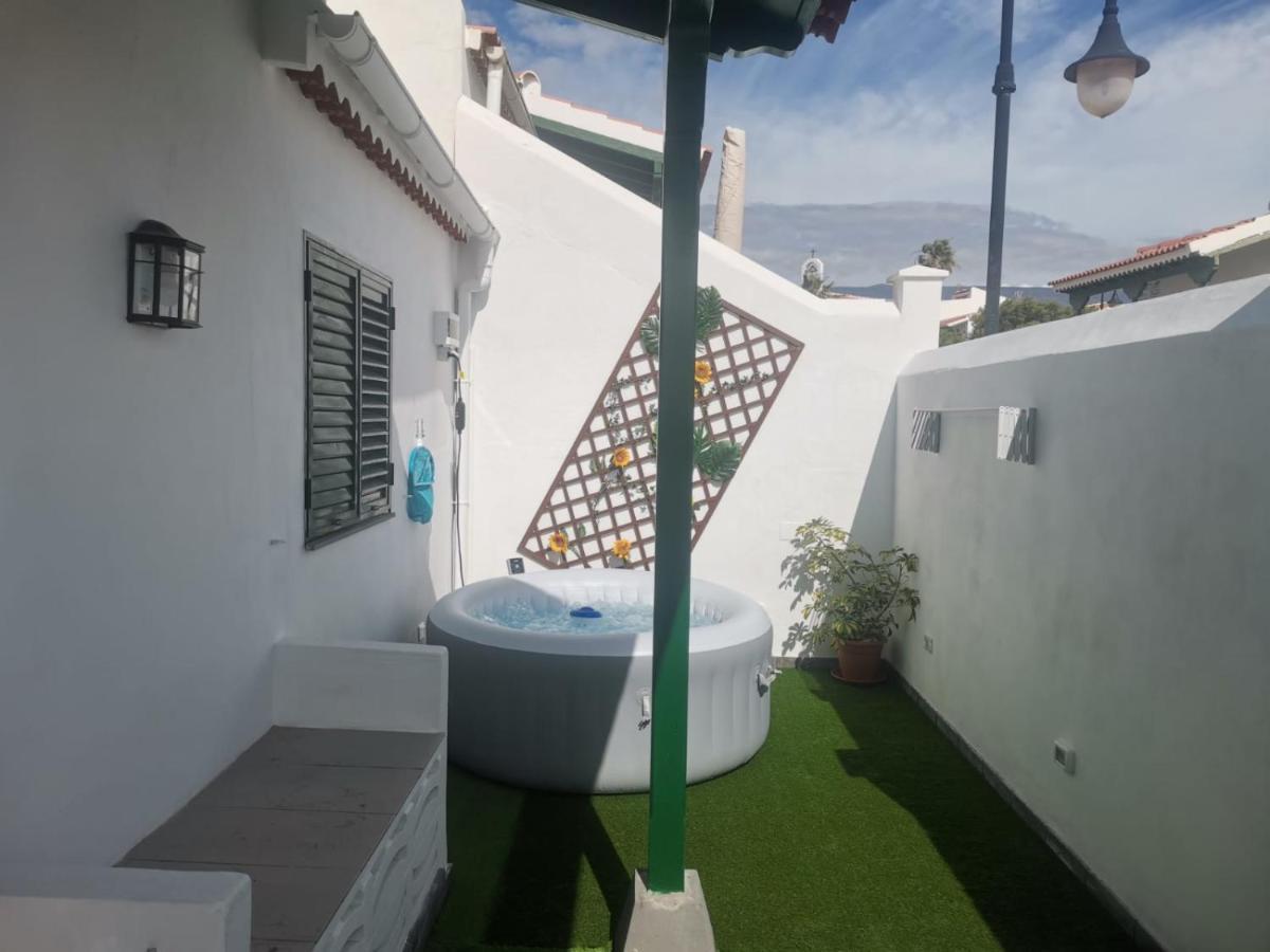 Con Jacuzzi Climatizado, Barbacoa Y Cerca De La Playa Holiday home Abades (Tenerife)