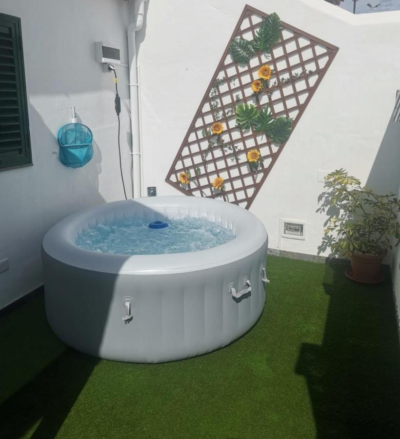 Con Jacuzzi Climatizado, Barbacoa Y Cerca De La Playa Holiday home